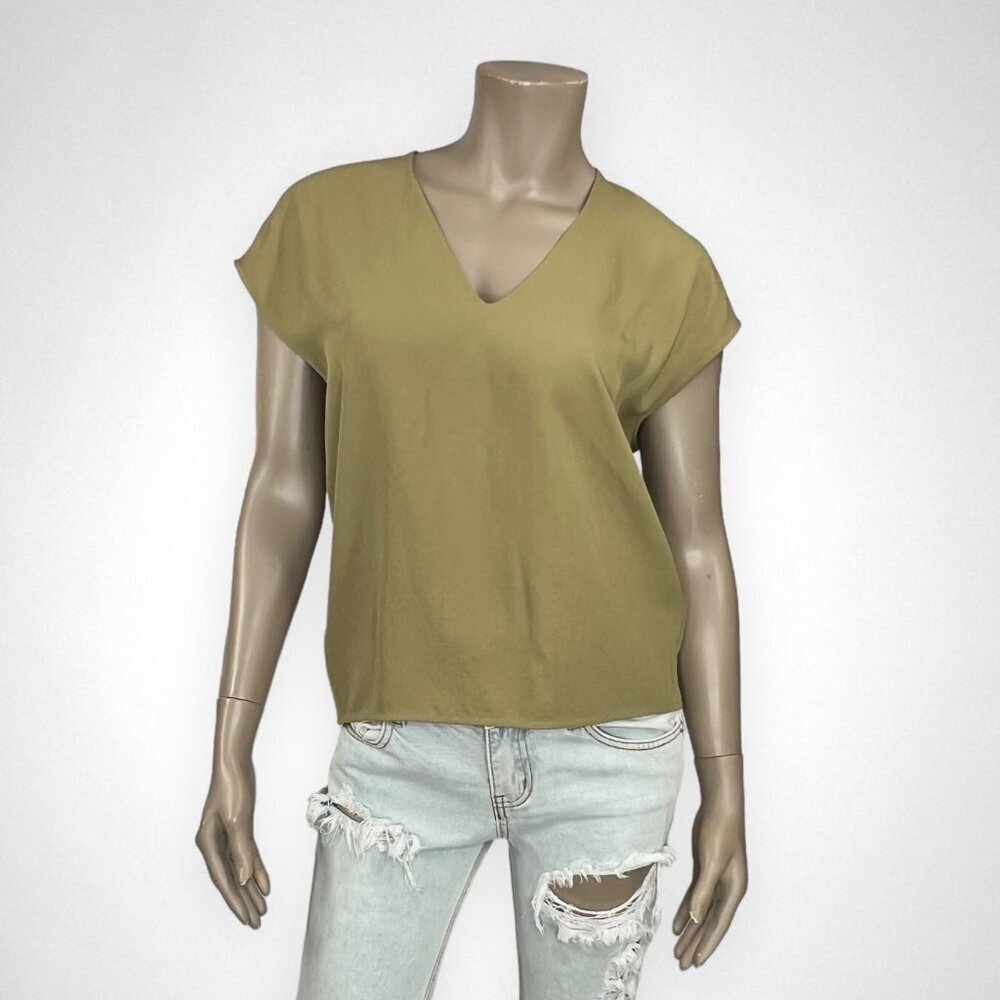 EVERLANE Japanese Goweave V Neck Tee Short Sleeve Top Olive Green 2